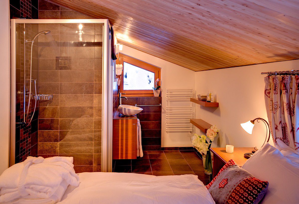 Chalet Image