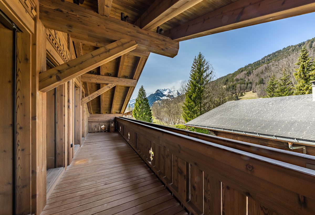 Chalet Image
