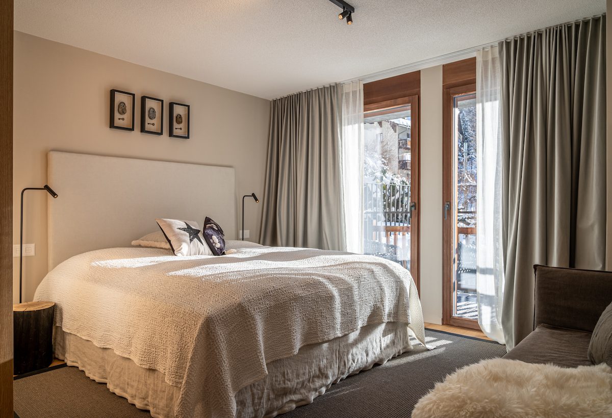 Chalet Image