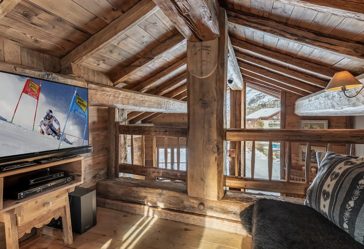 Chalet Image