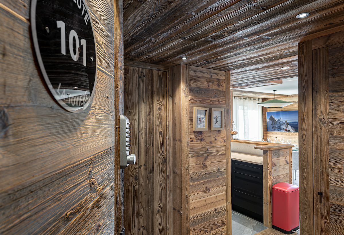 Chalet Image
