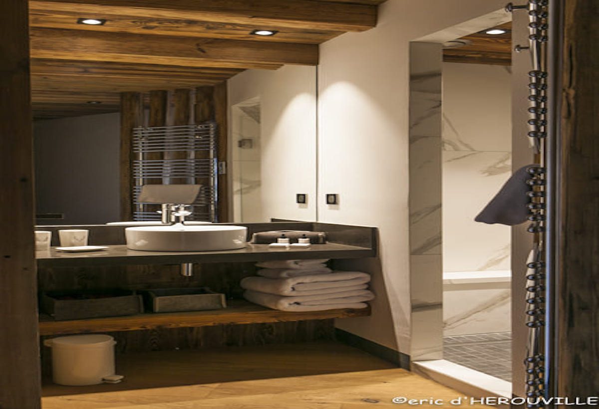Chalet Image