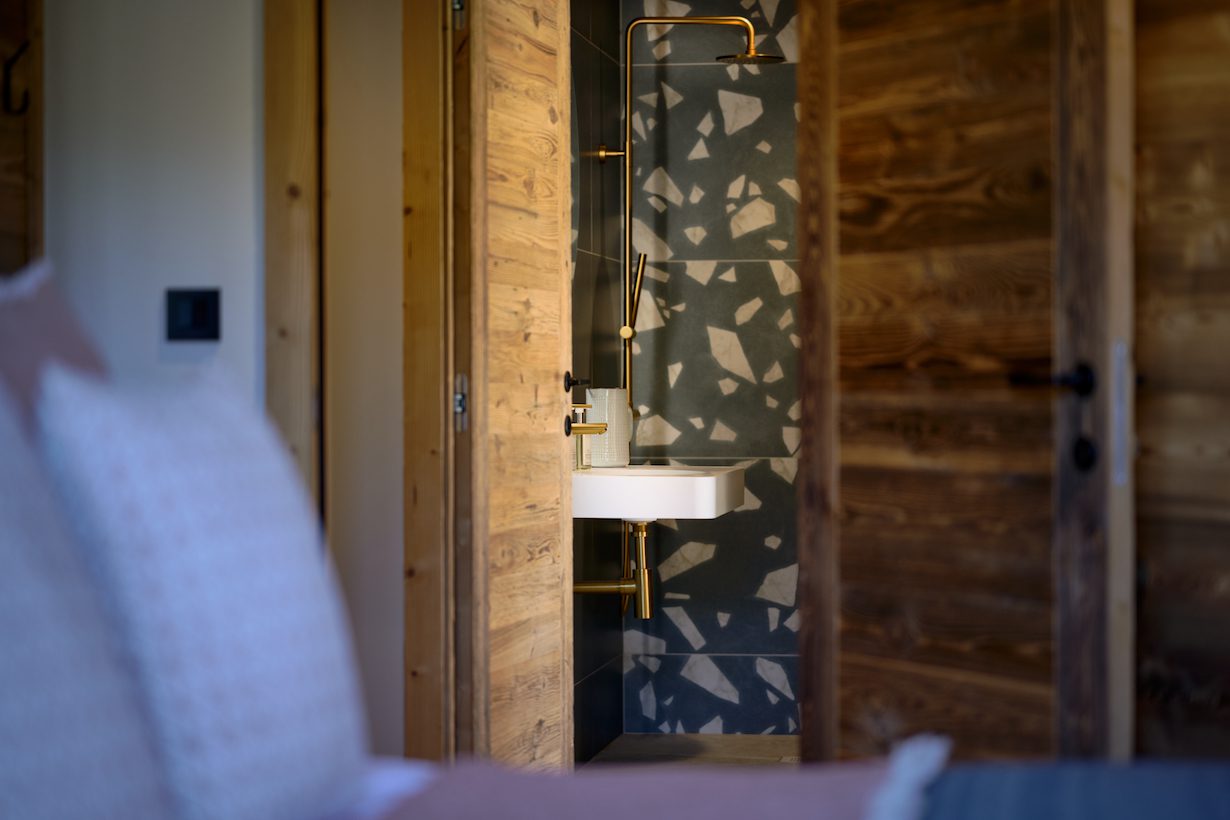 Chalet Image