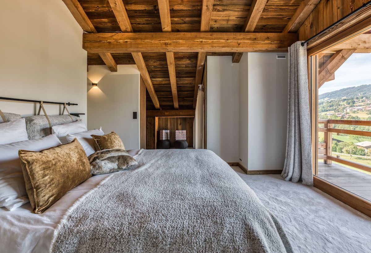 Chalet Image