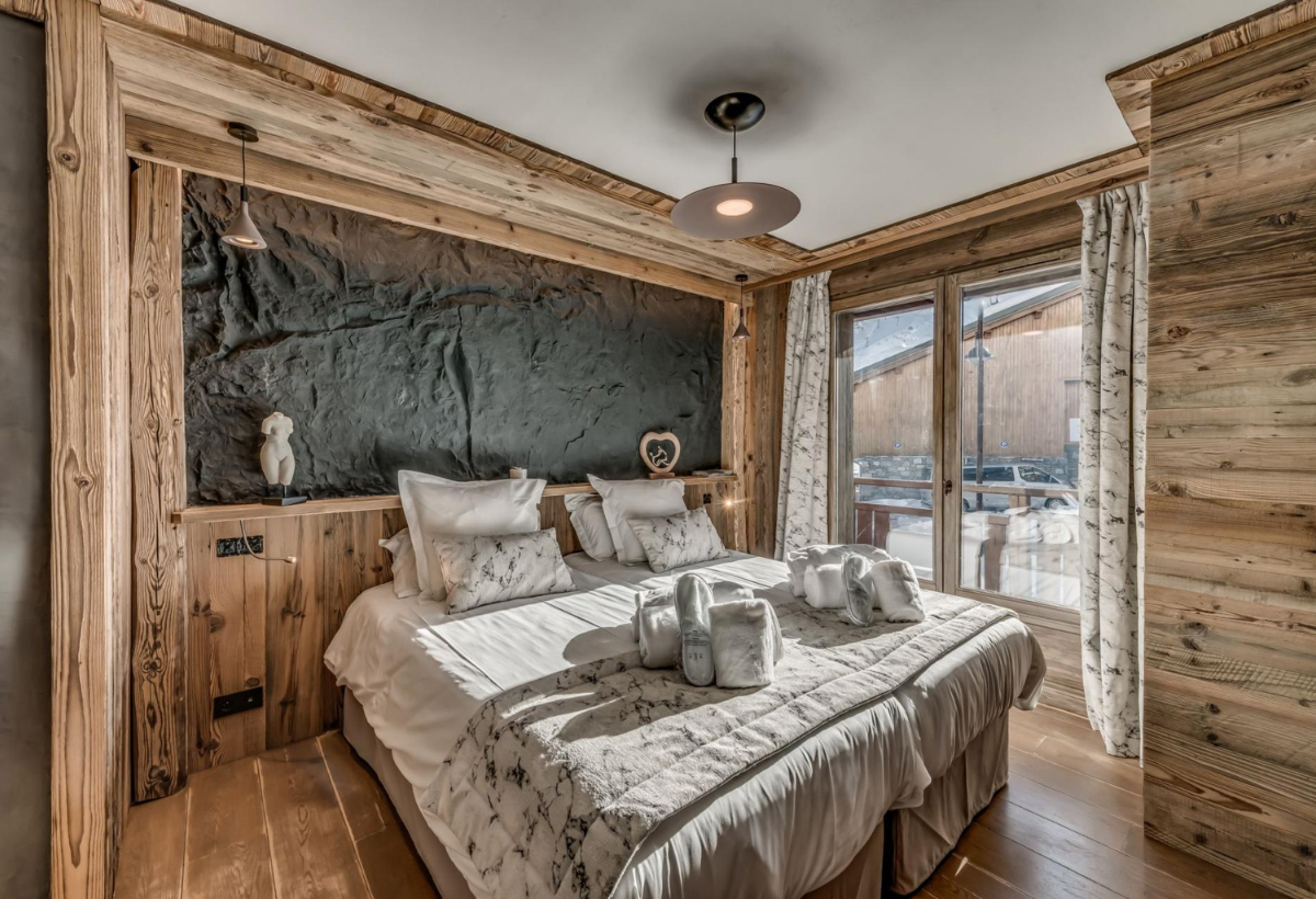 Chalet Image