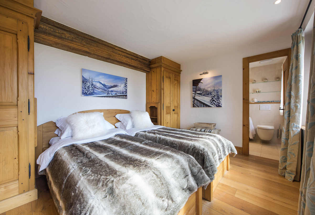 Chalet Image