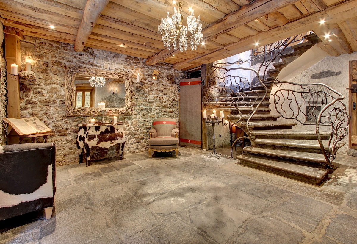 Chalet Image