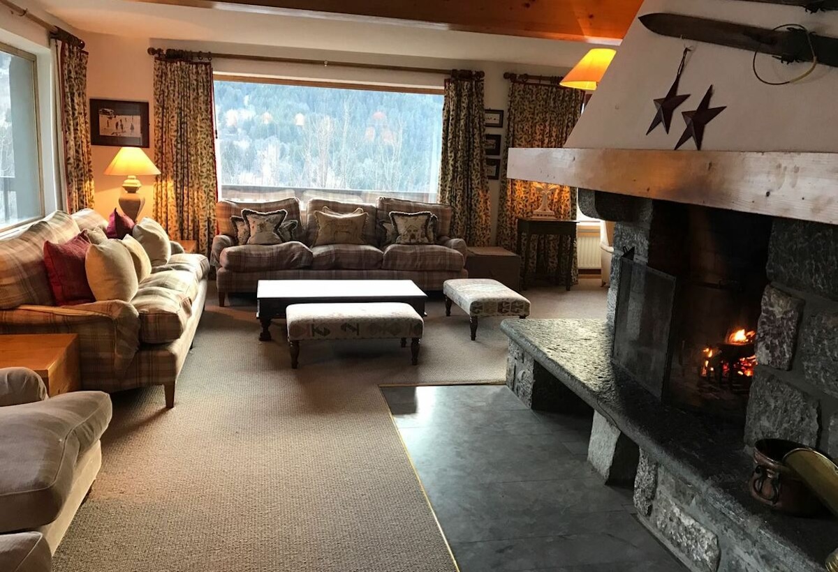 Chalet Image