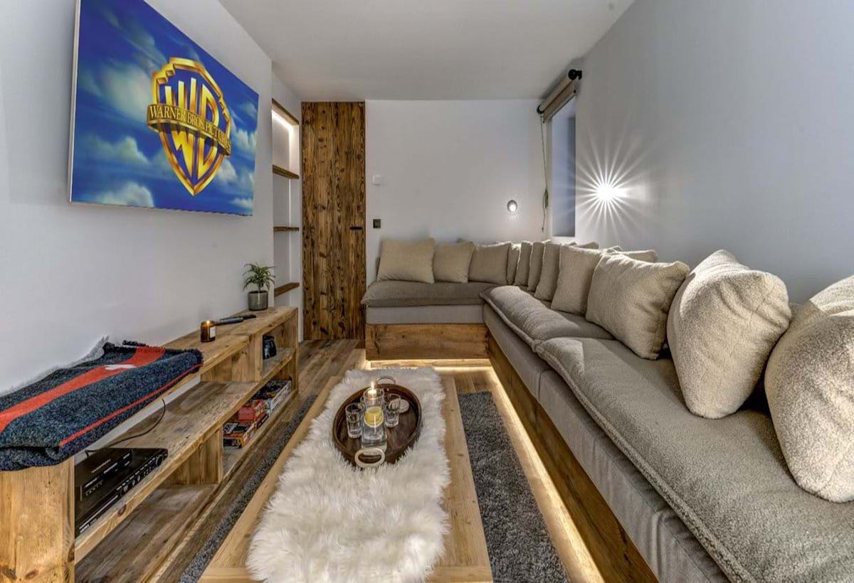 Chalet Image