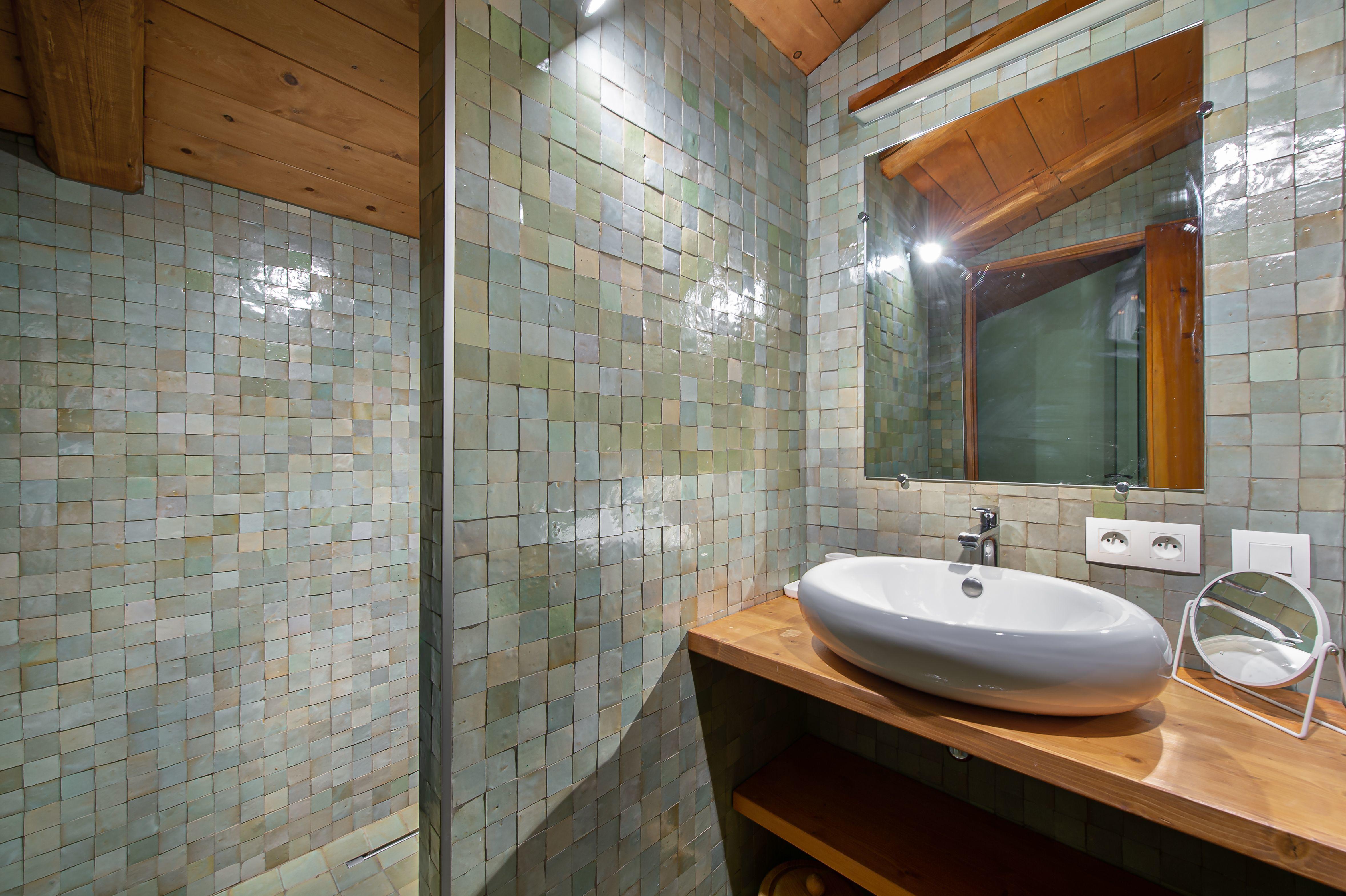 Chalet Image