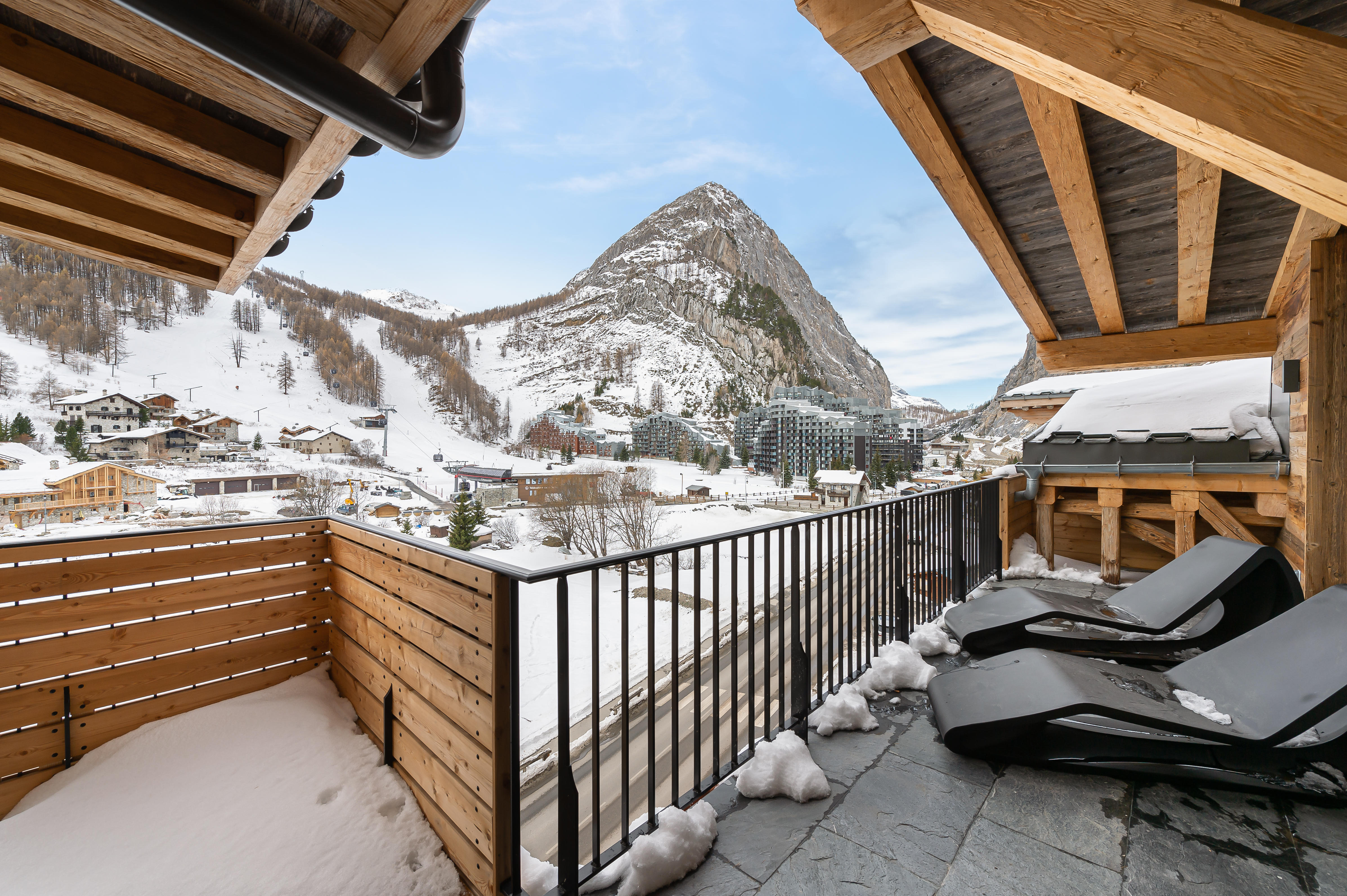 Chalet Image