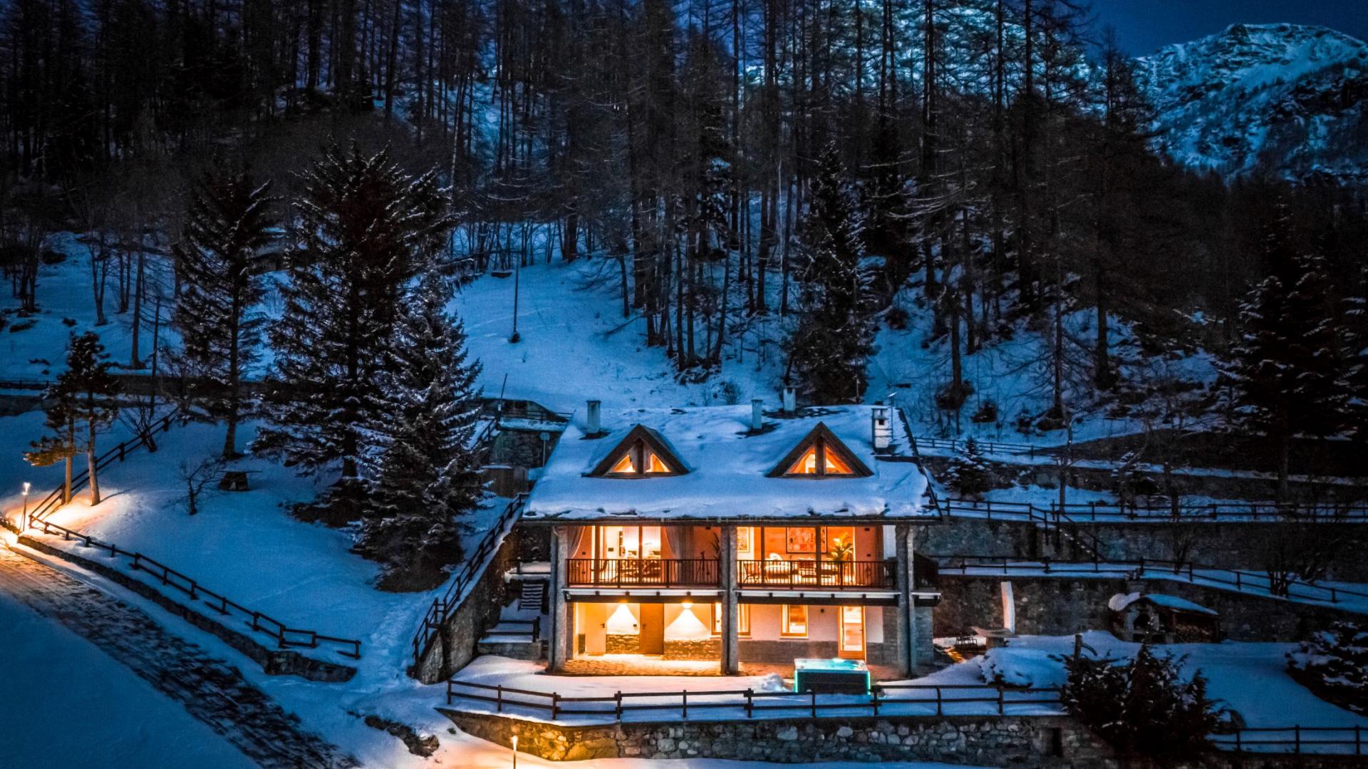 Chalet Image