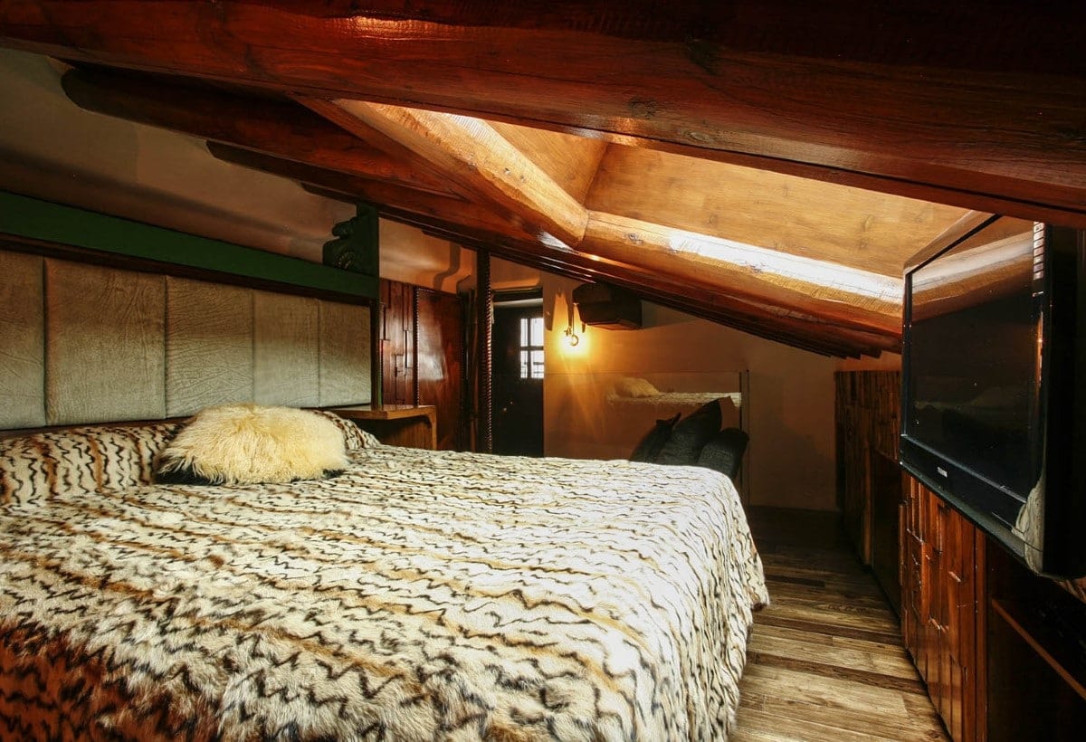 Chalet Image