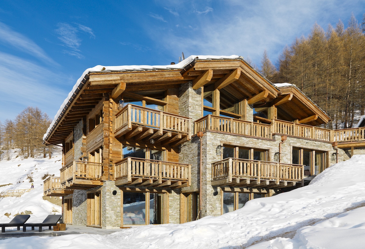 Chalet Image