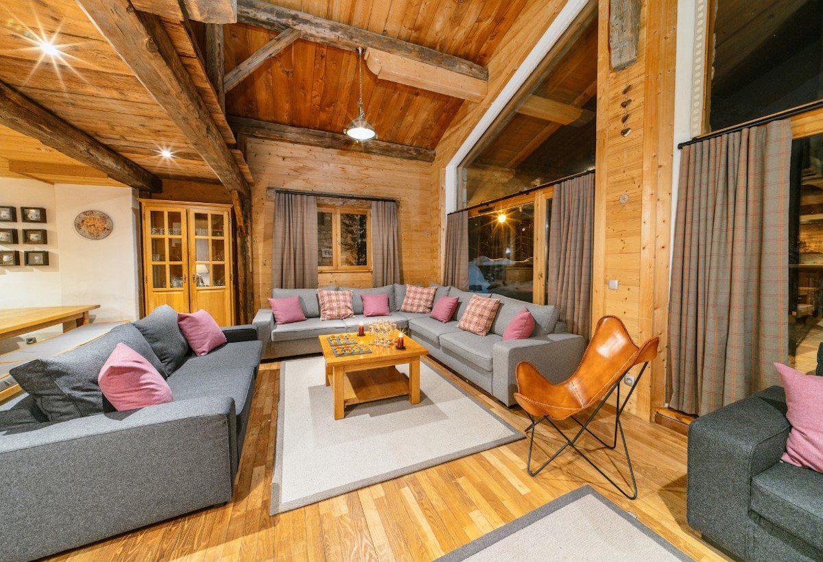 Chalet Image