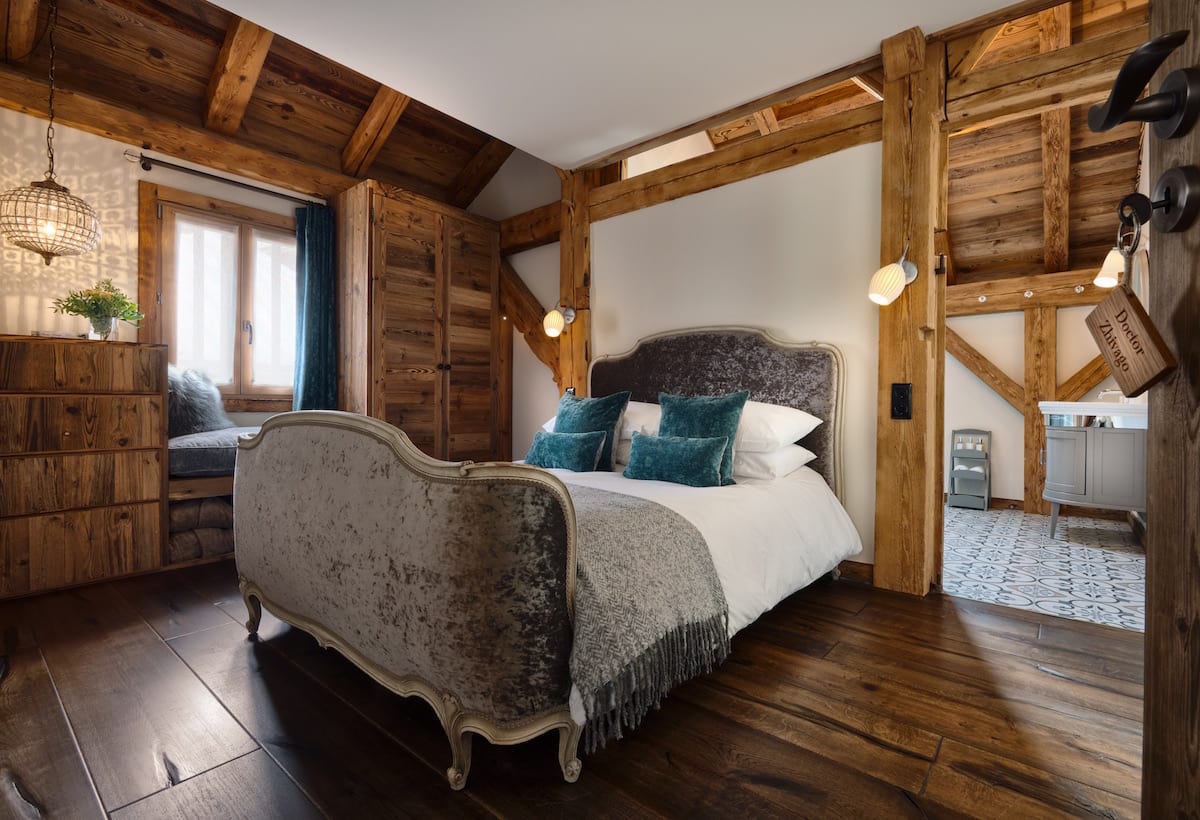 Chalet Image