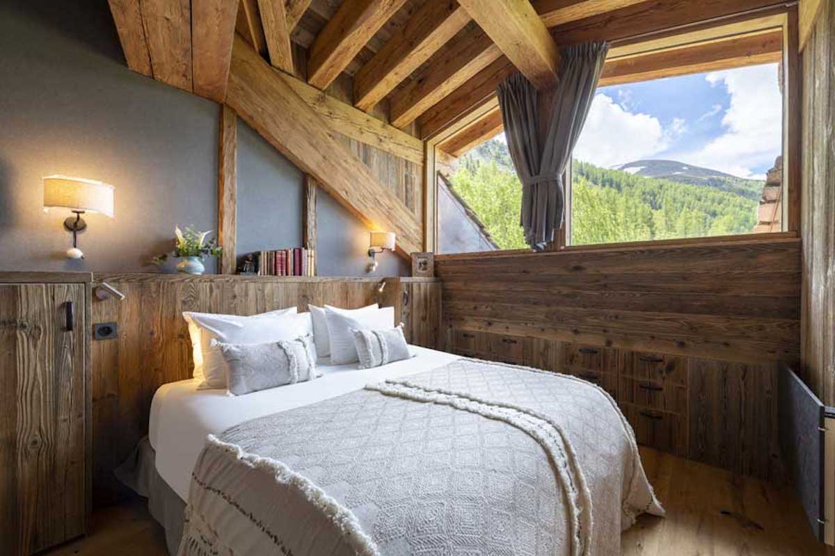 Chalet Image