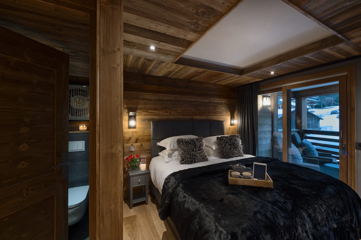 Chalet Image
