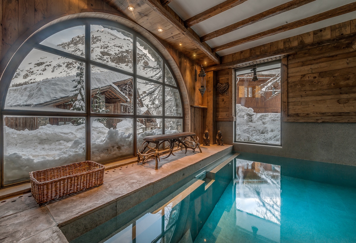 Chalet Image