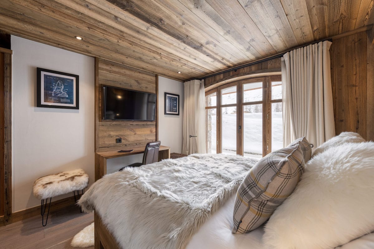 Chalet Image