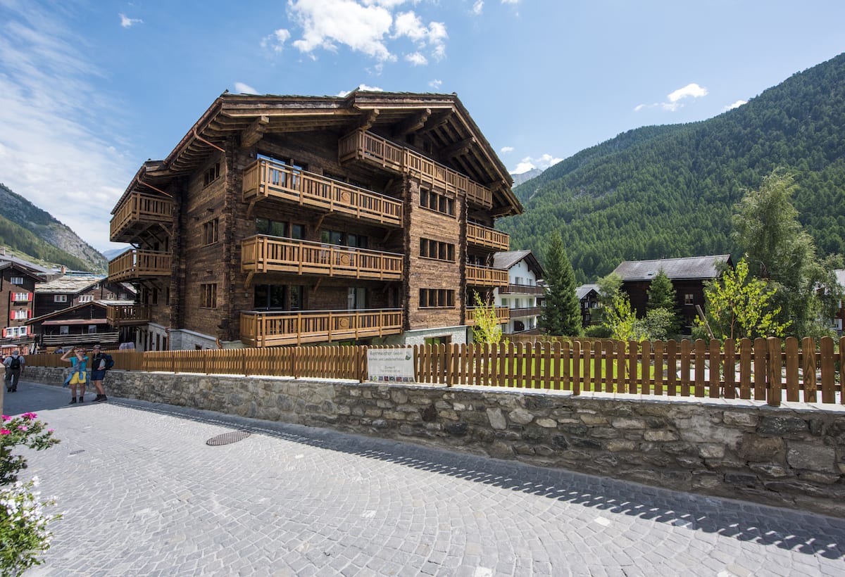 Chalet Image