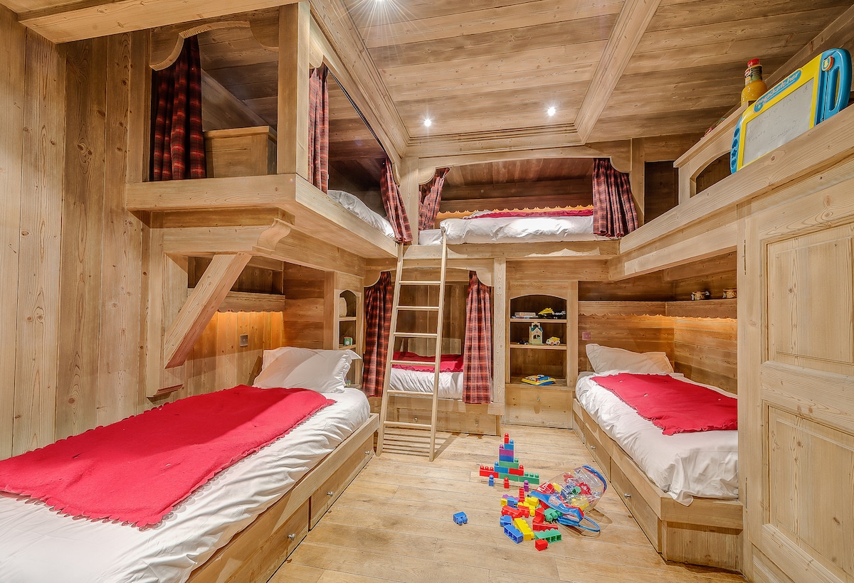 Chalet Image