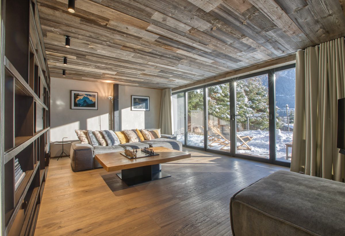 Chalet Image